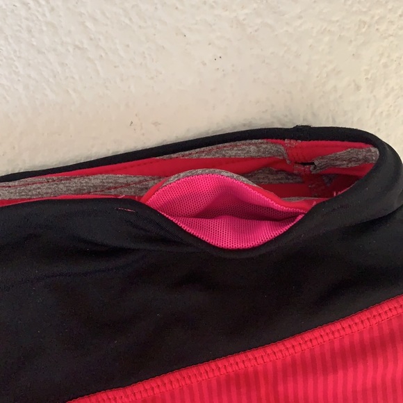 EUC lululemon low rise lined running shorts size 4 - Picture 6 of 6